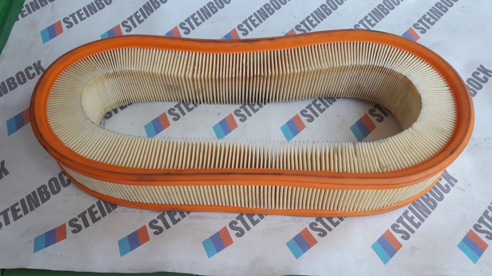 Hengst E118L Filtro Aria - Cartuccia Sostitutiva Di Qualità - Altezza 473mm, Diametro 302mm - Ricambio Auto Per Prestazioni Ottimali