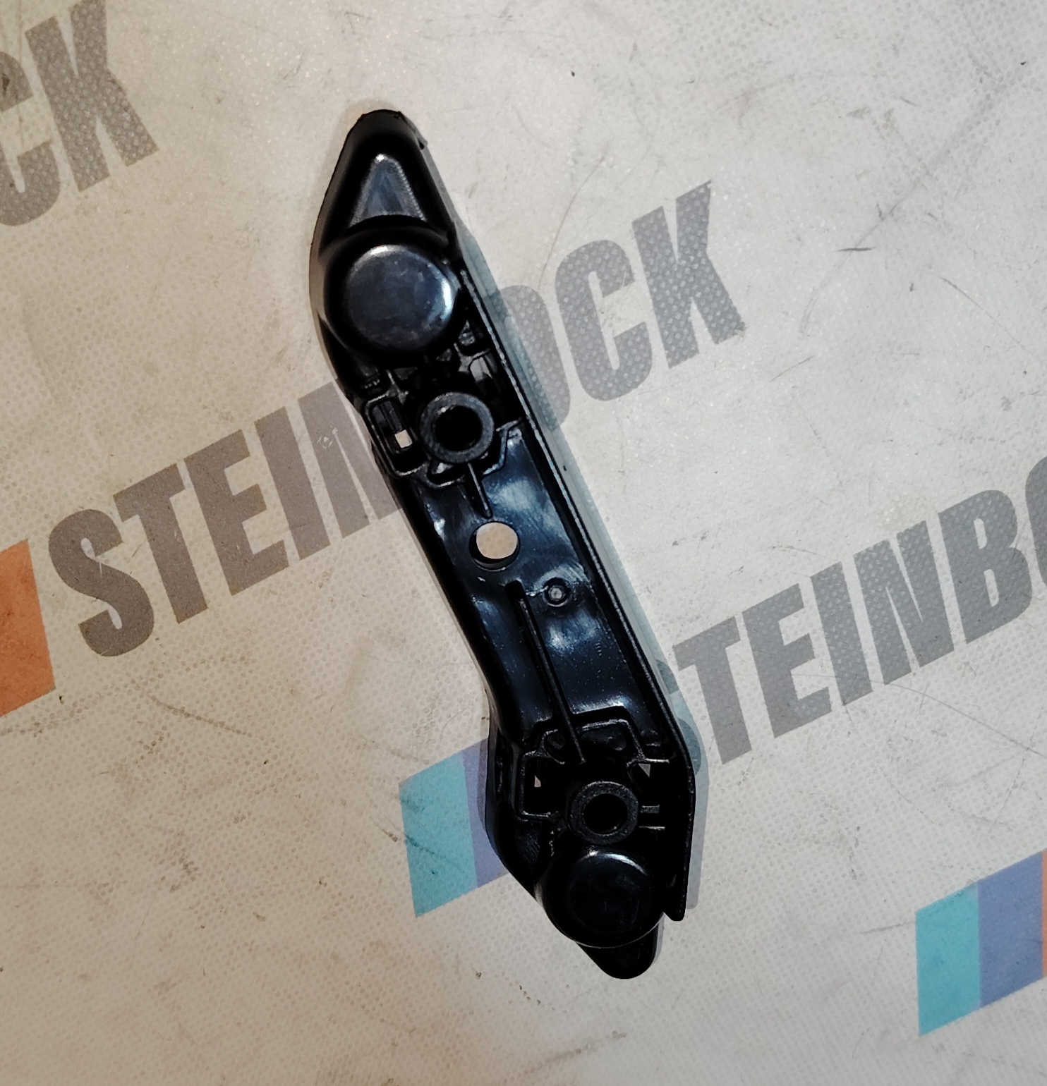 Ménsula delantera derecha superior BMW F20 F21 F23