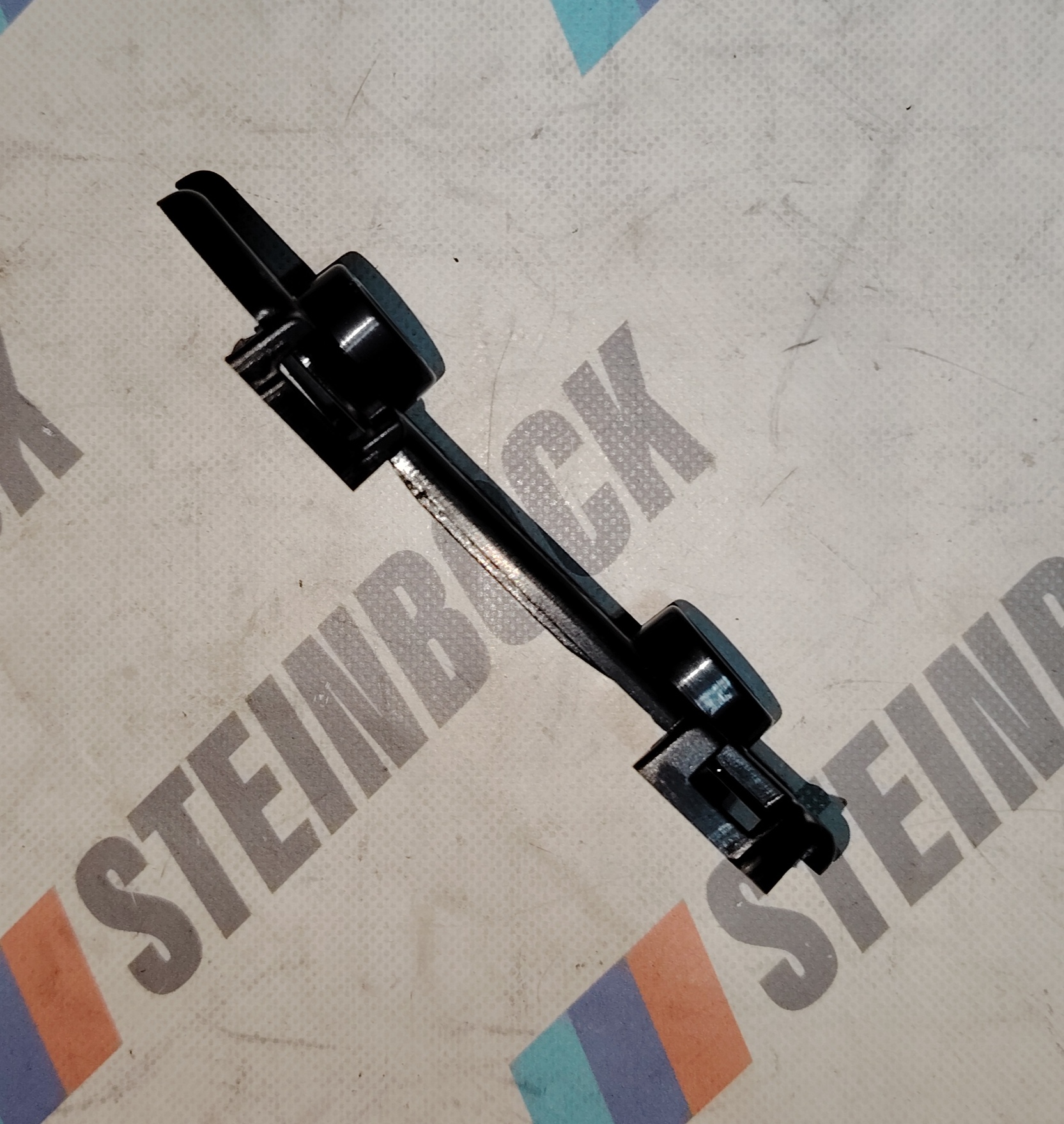 Ménsula delantera derecha inferior BMW F20 F21 F23 - Imagen 3