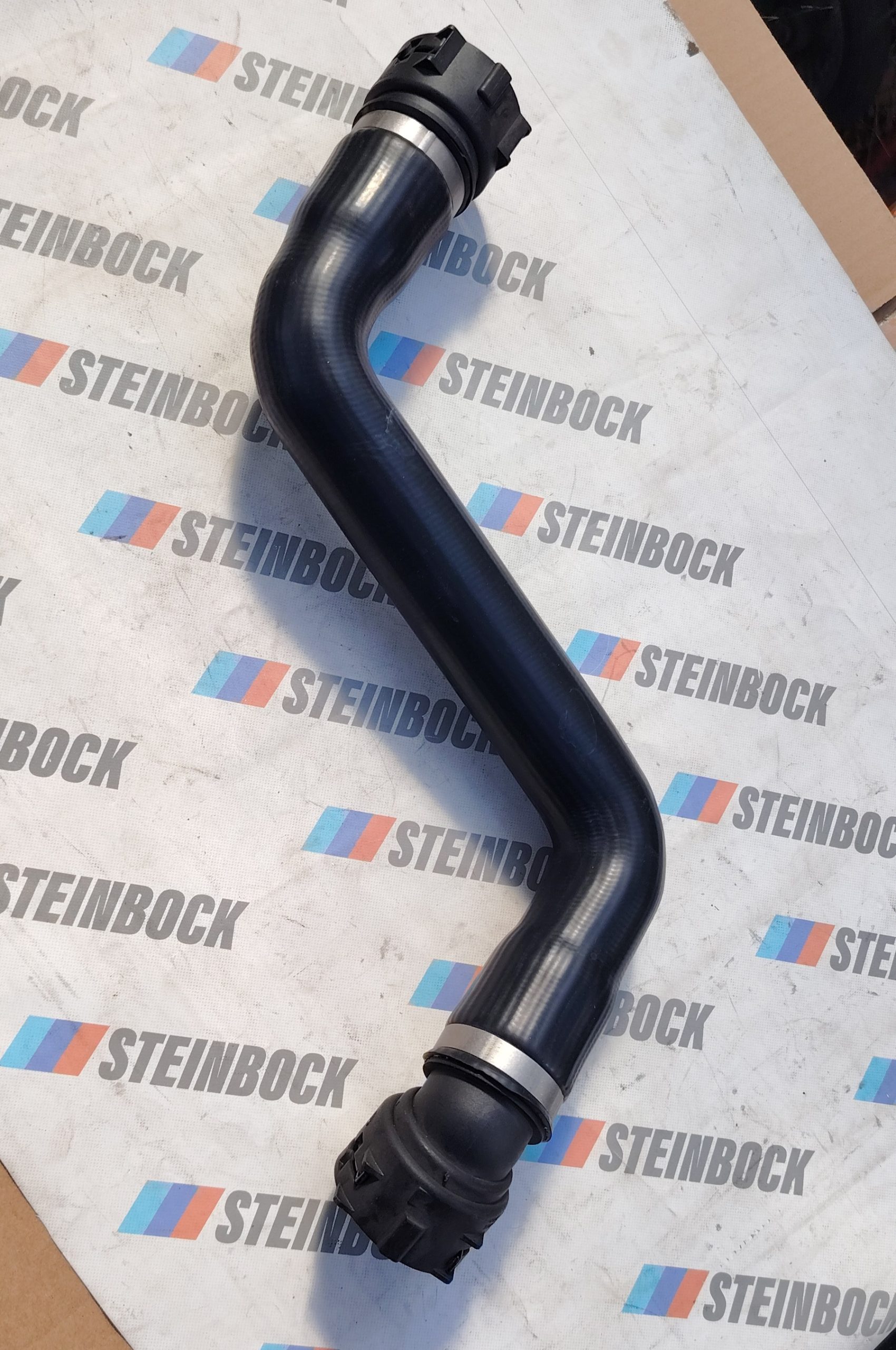 Manguera refrigerante de agua BMW motores N47N N47S1 - Imagen 2
