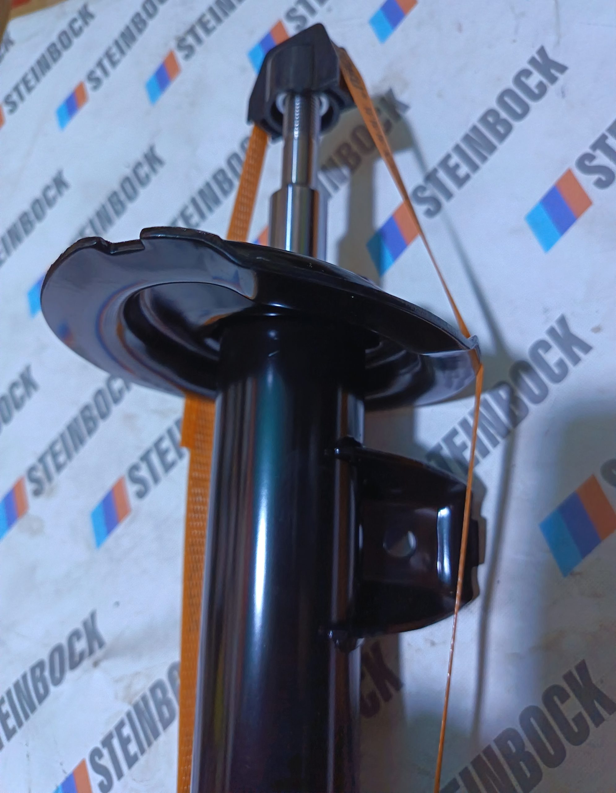 Amortiguador delantero izquierdo suspensión BMW E46 motores 4L post - Imagen 4